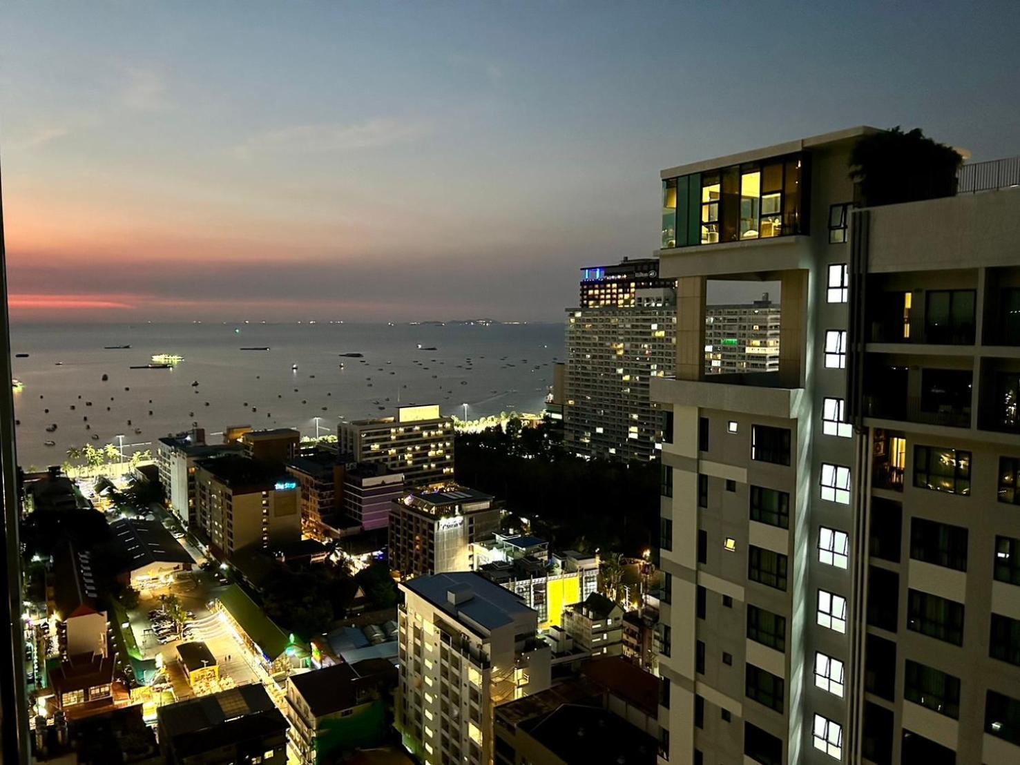 The Base Super Apartemen Pattaya