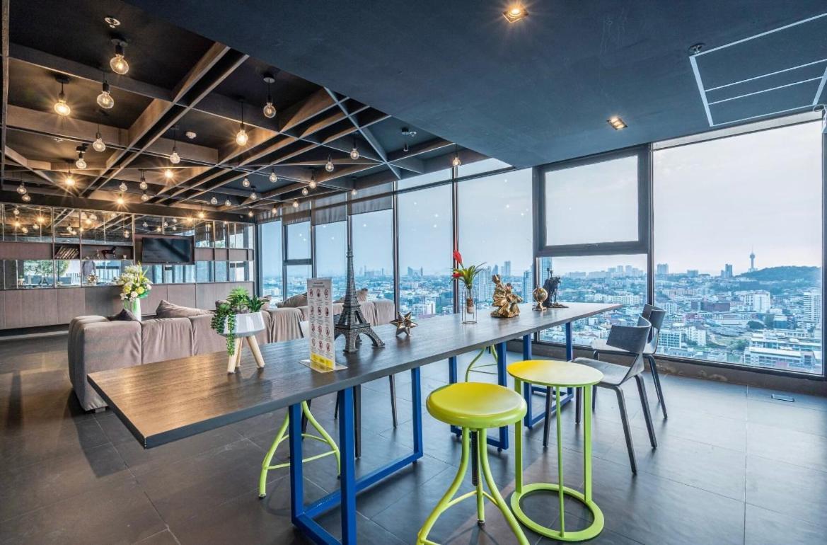 The Base Super Apartemen Pattaya