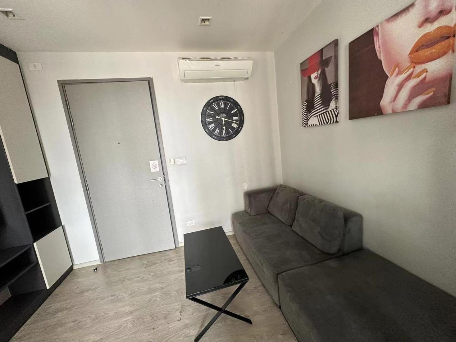 The Base Super Apartemen *