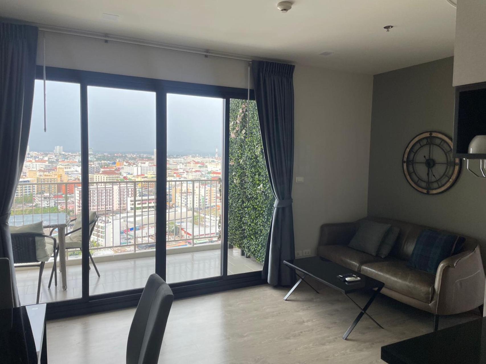 The Base Super Appartement